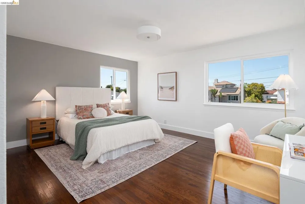 3230 Knowland Ave Oakland, CA 94619