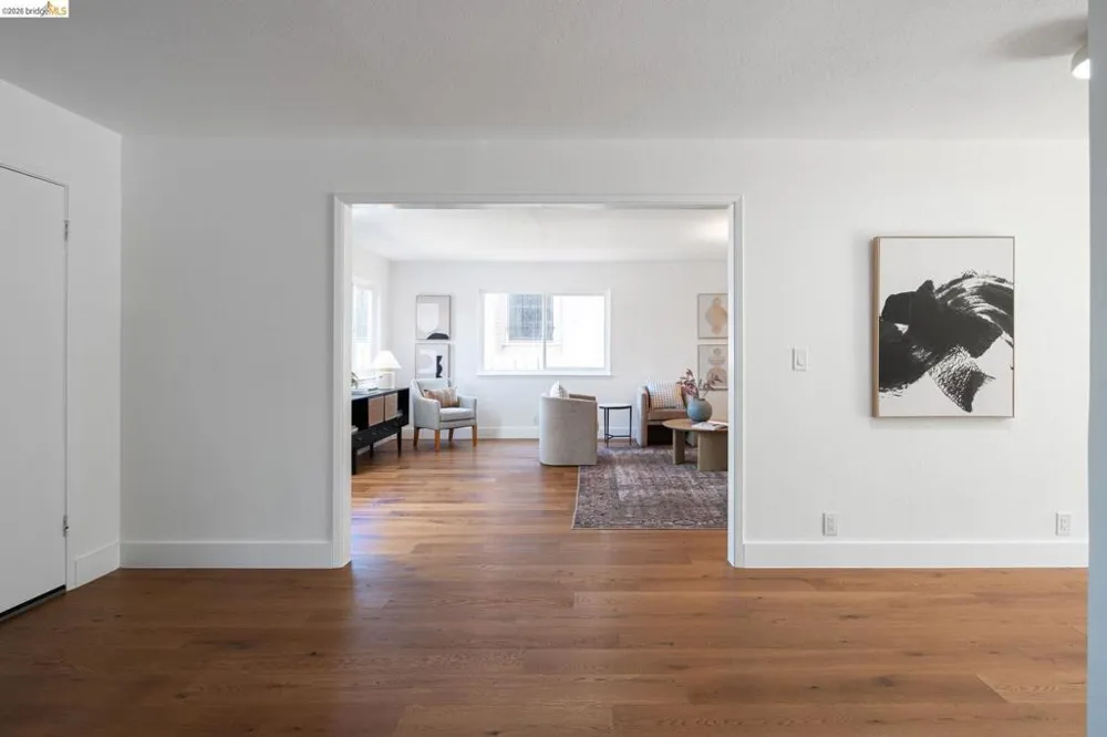 3230 Knowland Ave Oakland, CA 94619