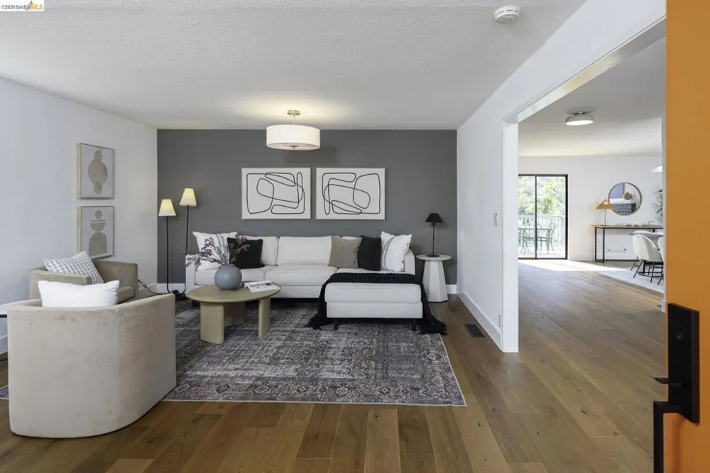3230 Knowland Ave Oakland, CA 94619