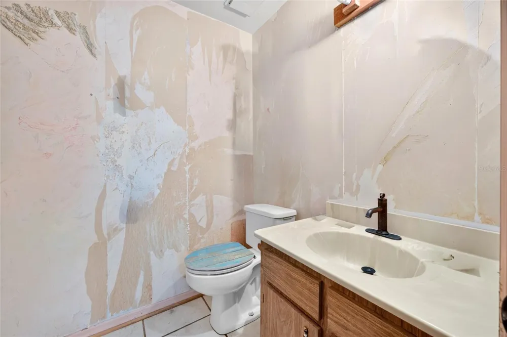 7607 NW 42ND AVENUE Gainesville, FL 32606