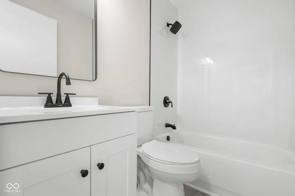 76 2nd Avenue Beech Grove, IN 46107
