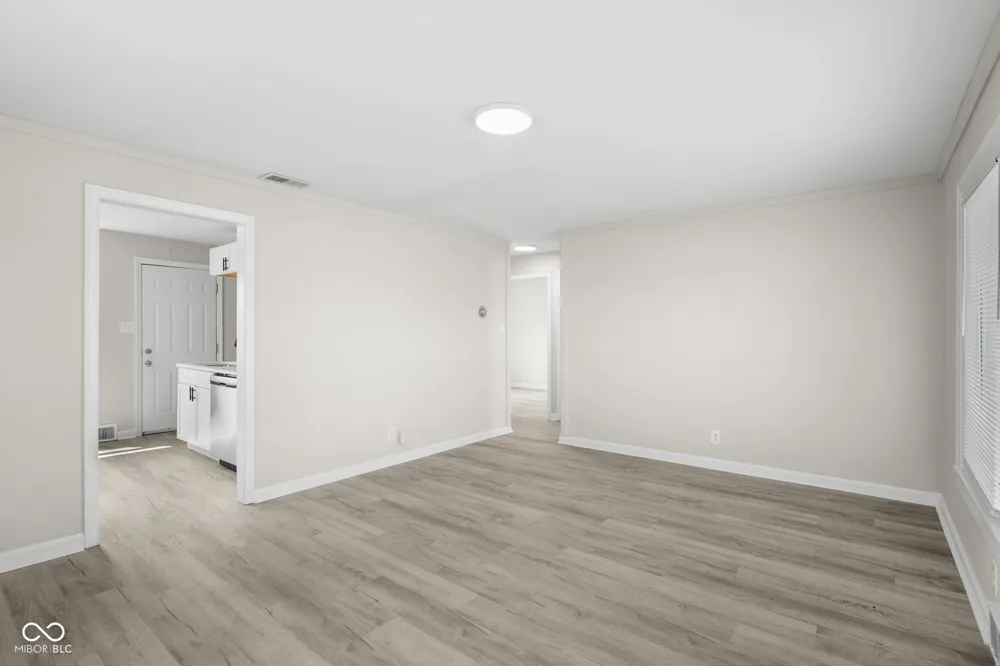 76 2nd Avenue Beech Grove, IN 46107