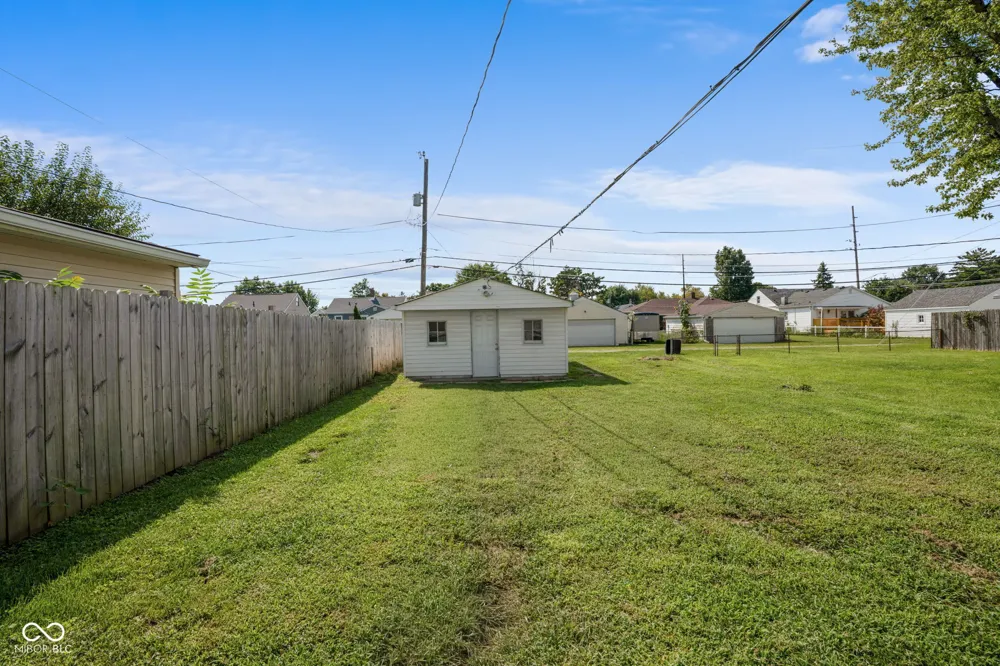 76 2nd Avenue Beech Grove, IN 46107