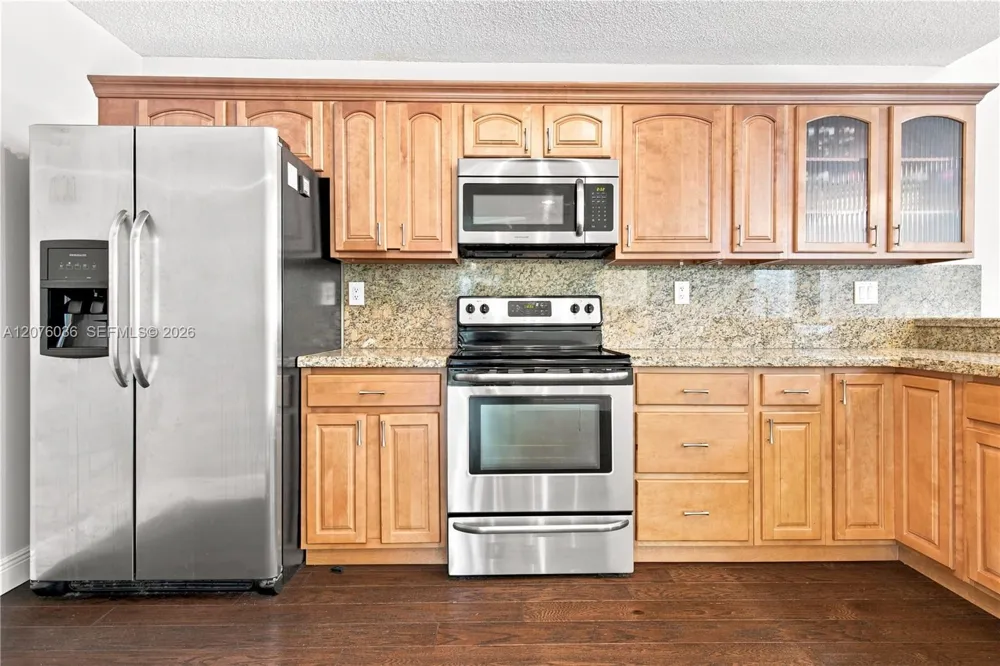 9430 SW 215th Ln Cutler Bay, FL 33189