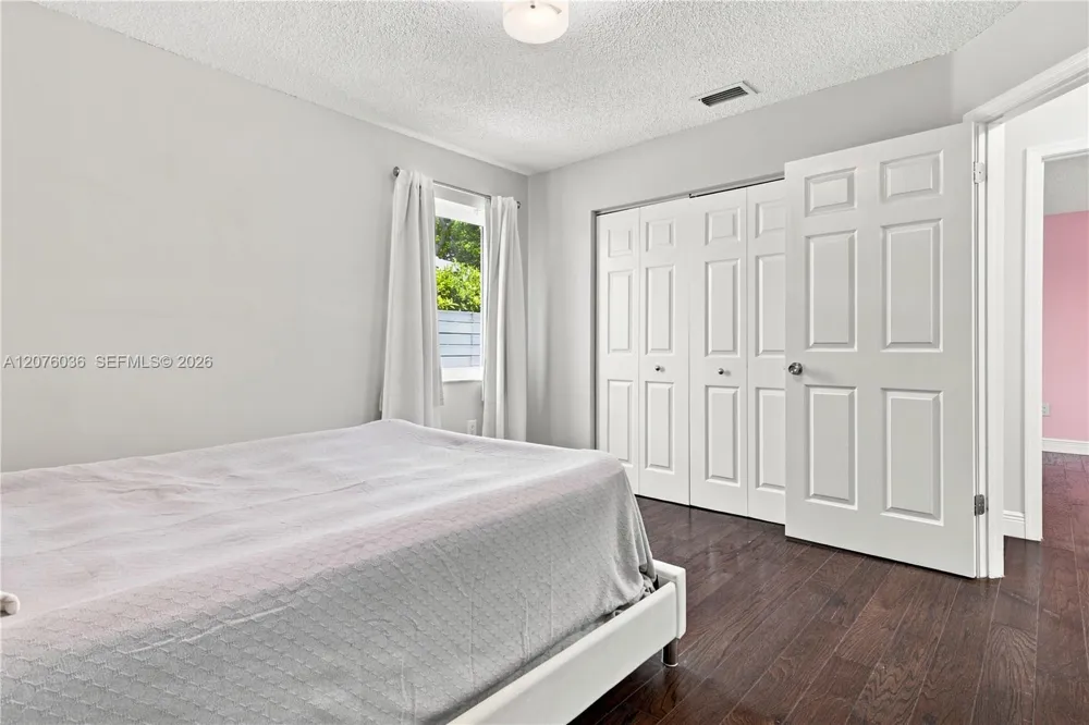 9430 SW 215th Ln Cutler Bay, FL 33189