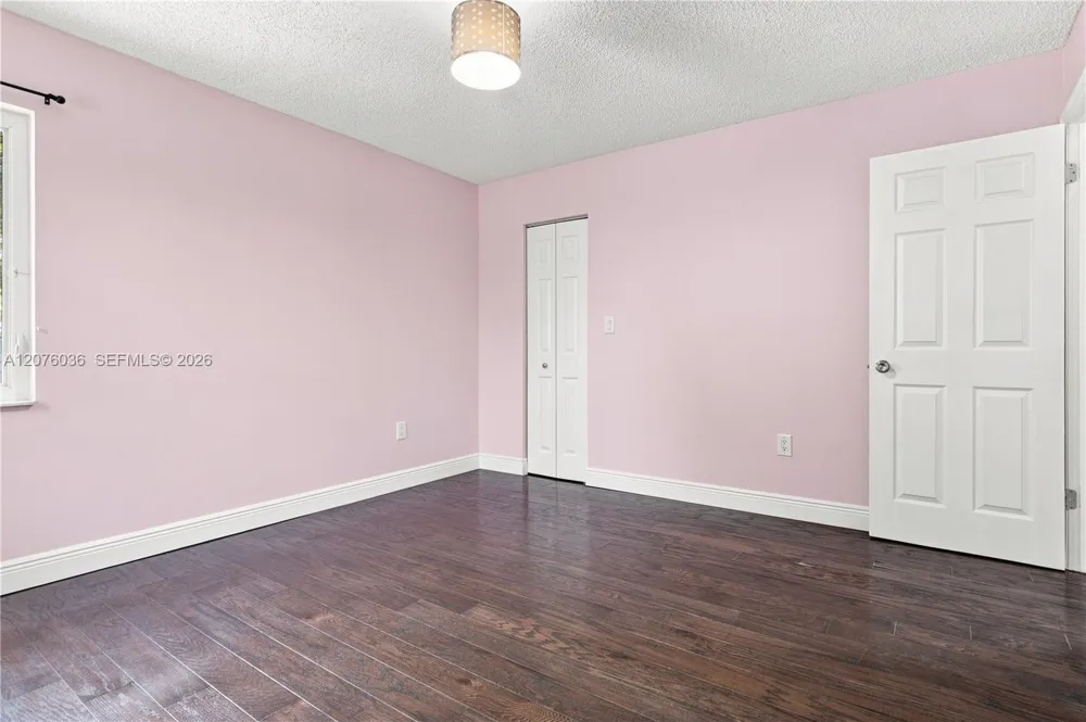 9430 SW 215th Ln Cutler Bay, FL 33189