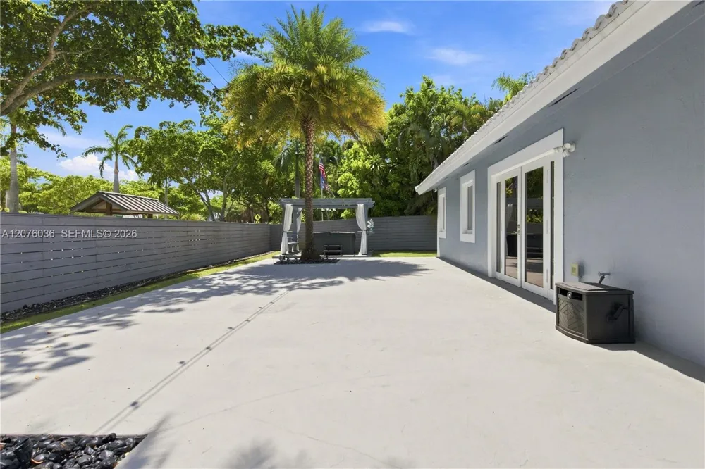 9430 SW 215th Ln Cutler Bay, FL 33189
