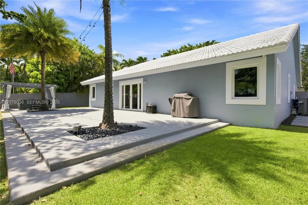 9430 SW 215th Ln Cutler Bay, FL 33189