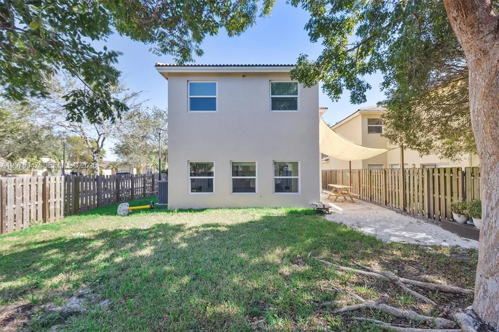 1602 SE 20th Rd Homestead, FL 33035