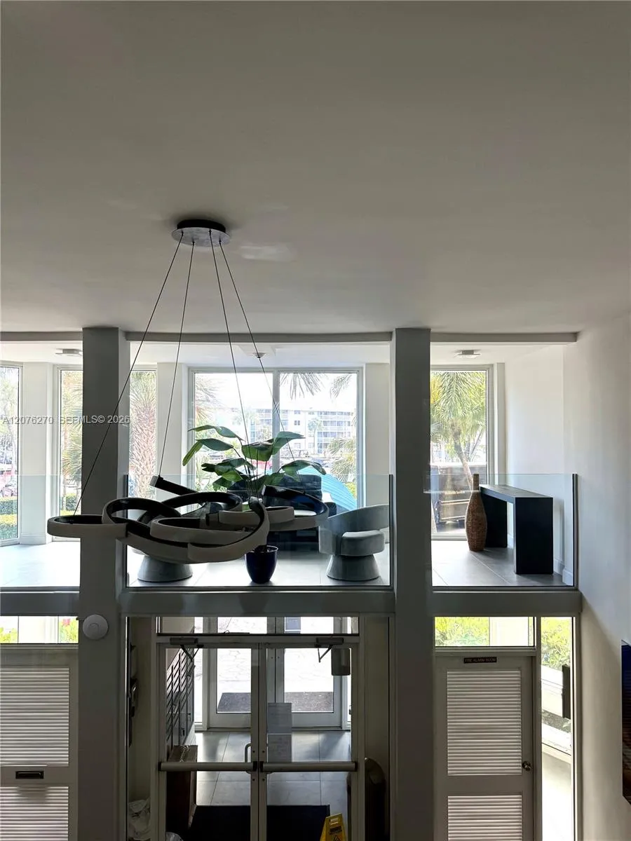 4000 NE 170th St #206 North Miami Beach, FL 33160