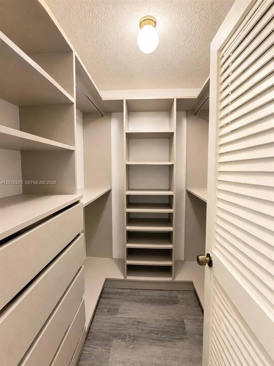4000 NE 170th St #206 North Miami Beach, FL 33160
