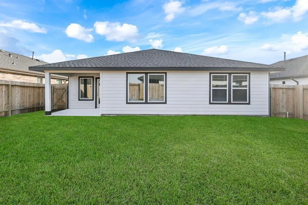 7718 Caspian Ranch Drive Rosharon, TX 77583