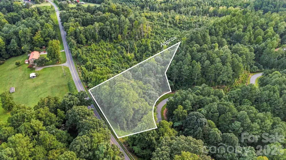 1207 Lake Vista Drive NE Valdese, NC 28690