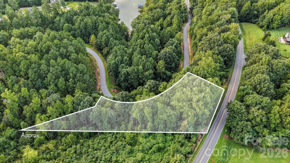 1207 Lake Vista Drive NE Valdese, NC 28690