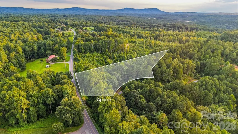 1207 Lake Vista Drive NE Valdese, NC 28690