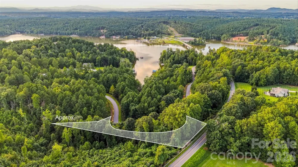 1207 Lake Vista Drive NE Valdese, NC 28690