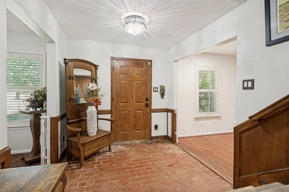 719 S Houston Street Edgewood, TX 75117