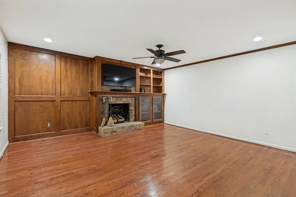 719 S Houston Street Edgewood, TX 75117