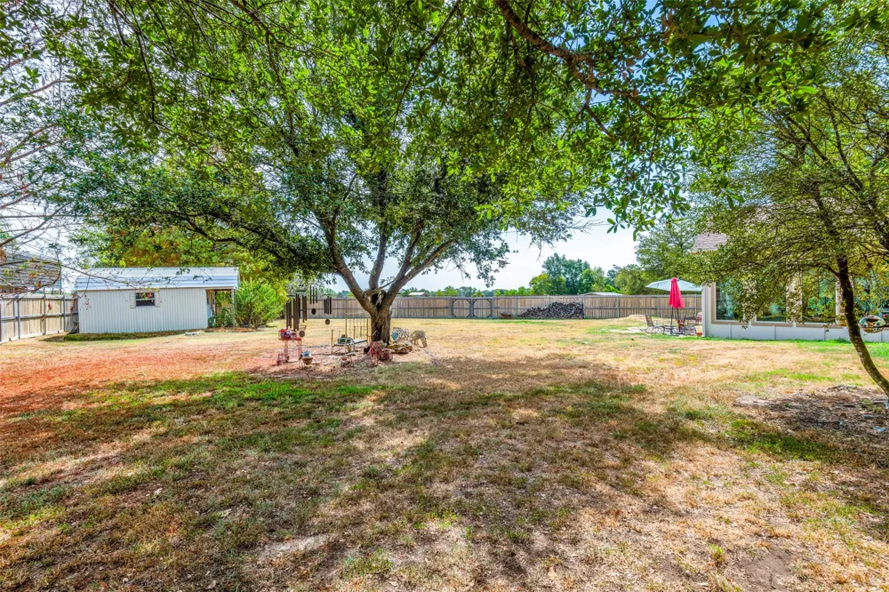 719 S Houston Street Edgewood, TX 75117