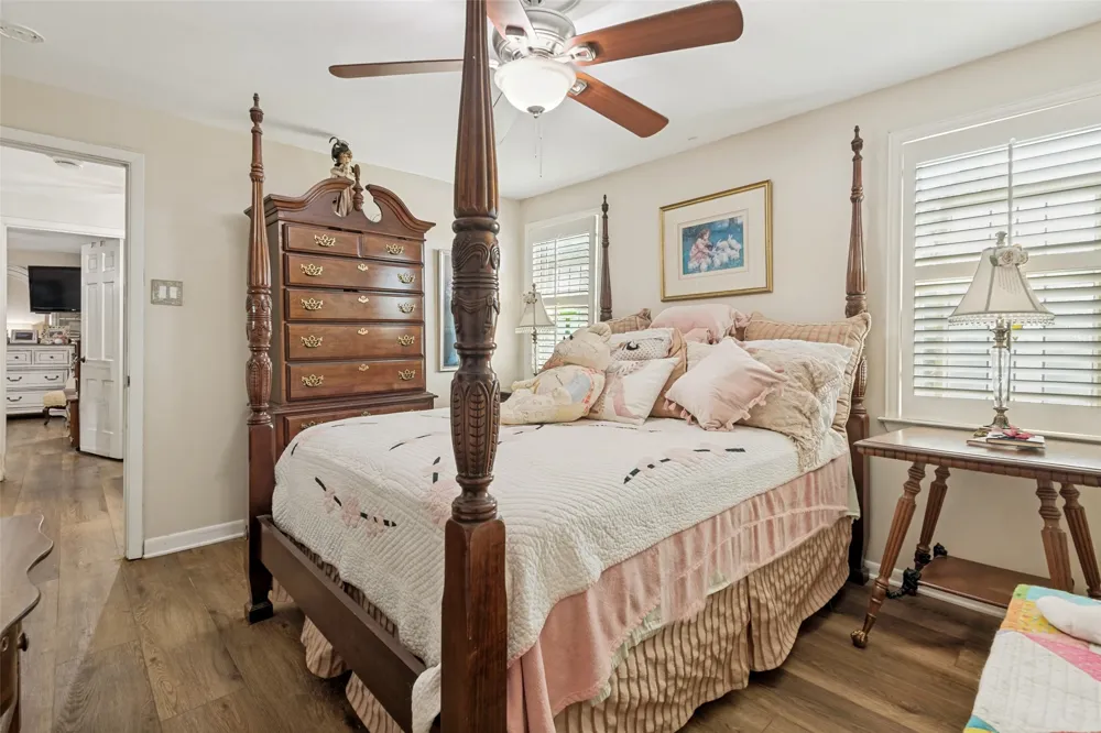 719 S Houston Street Edgewood, TX 75117