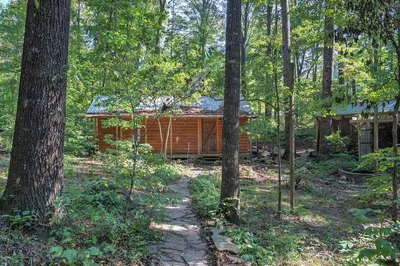 6354 Ga-20 White, GA 30184