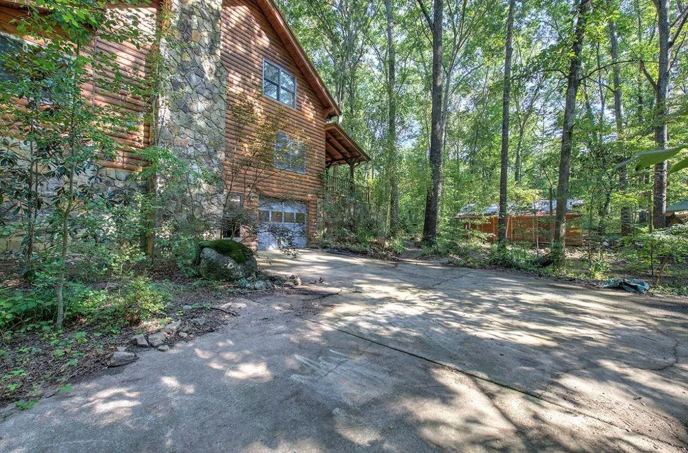 6354 Ga-20 White, GA 30184
