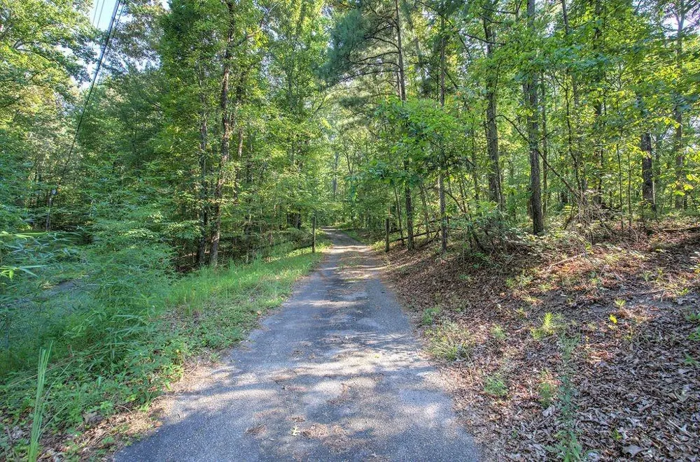 6354 Ga-20 White, GA 30184