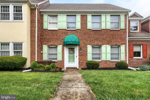 1202 WHITE BIRCH LANE