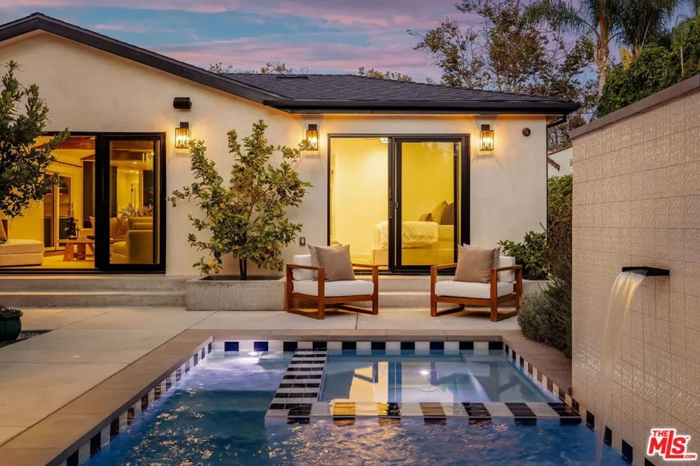 133 La Jolla Avenue Los Angeles, CA 90048