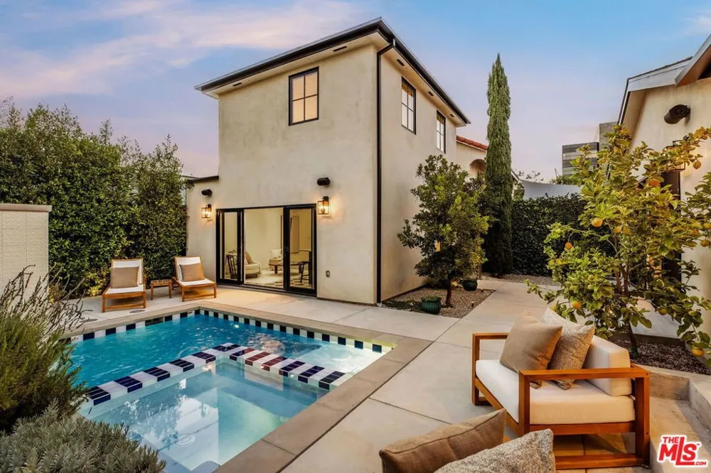 133 La Jolla Avenue Los Angeles, CA 90048