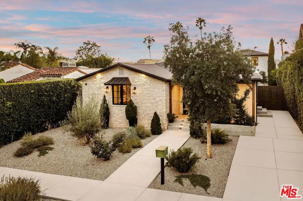 133 La Jolla Avenue Los Angeles, CA 90048