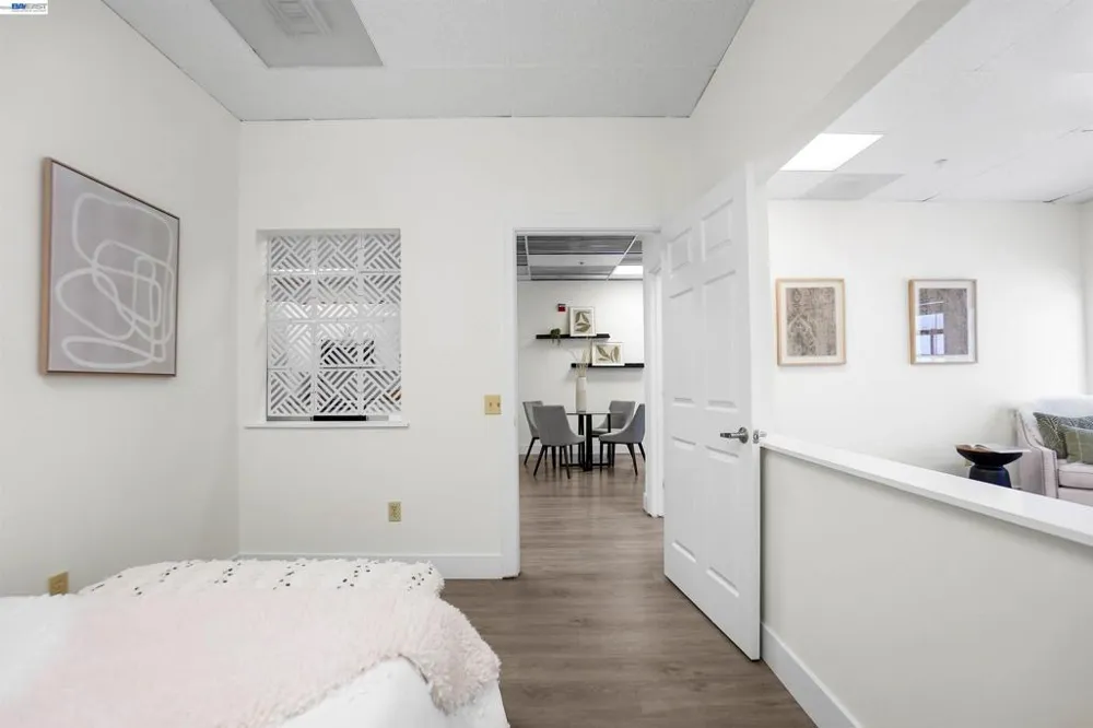 850 W Grand Ave #B Oakland, CA 94607