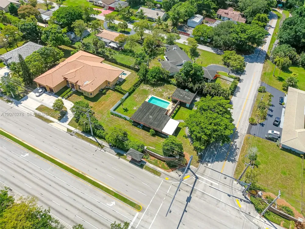 10 SW 46th Ave Plantation, FL 33317