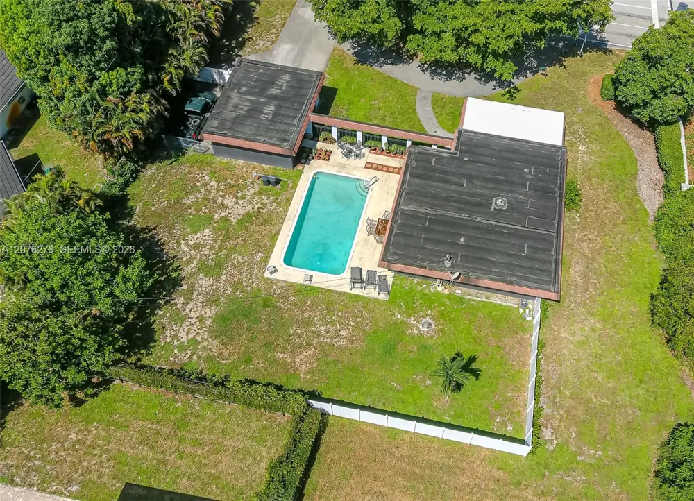 10 SW 46th Ave Plantation, FL 33317