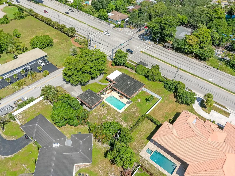 10 SW 46th Ave Plantation, FL 33317