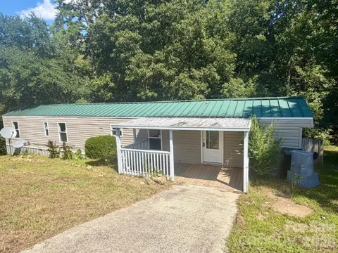 111 Cloverleaf Drive