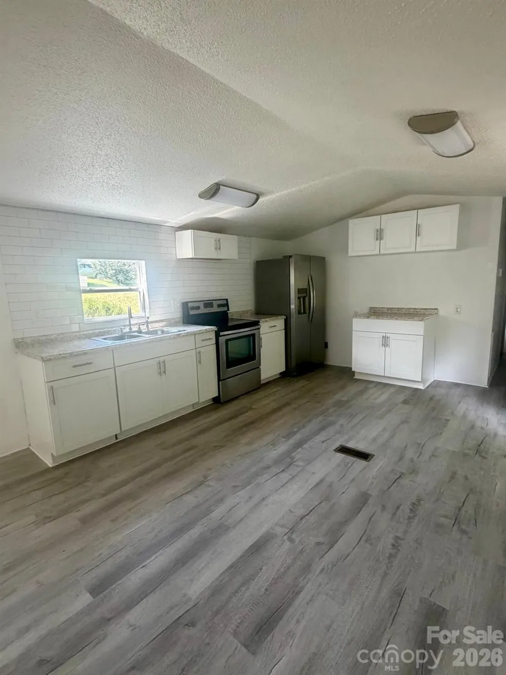 111 Cloverleaf Drive Clover, SC 29710