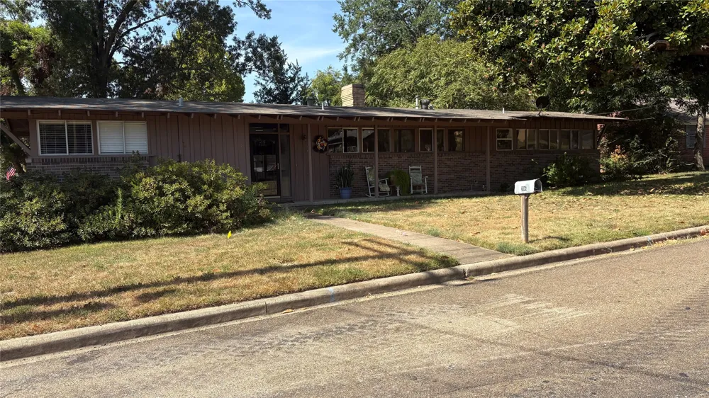 306 E PINE Winnsboro, TX 75494