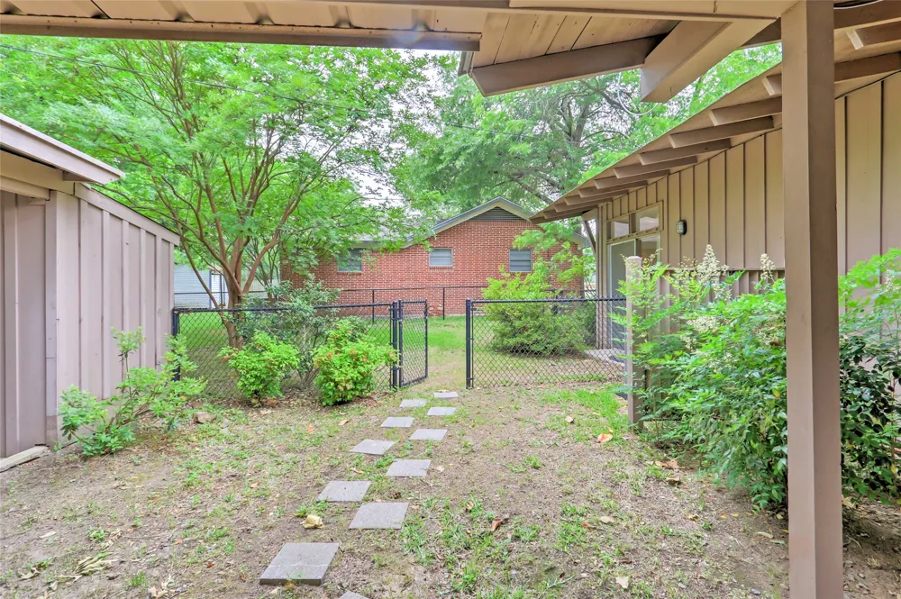 306 E PINE Winnsboro, TX 75494