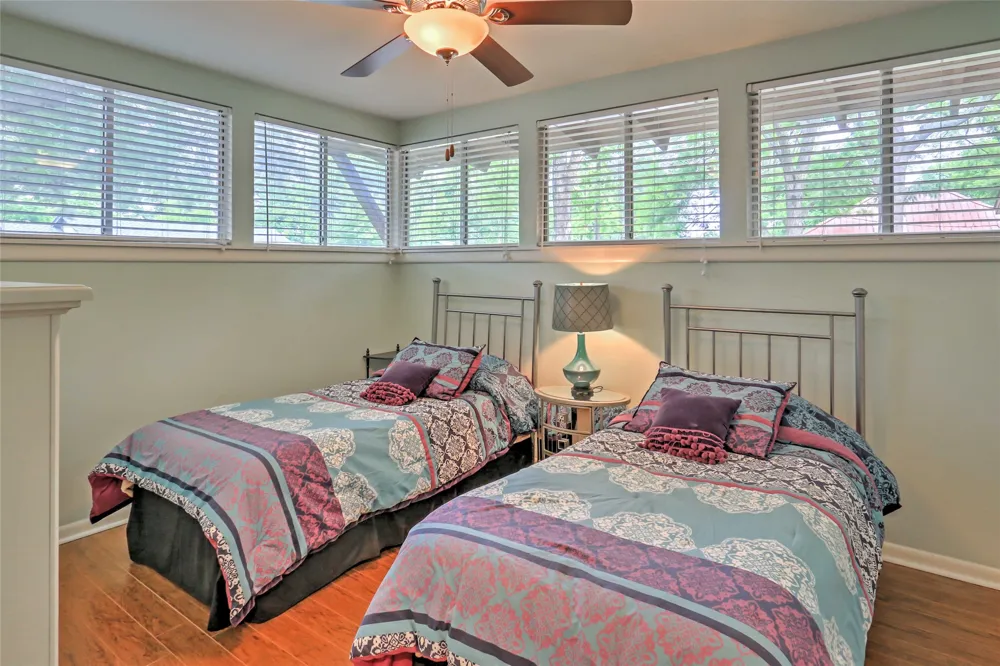 306 E PINE Winnsboro, TX 75494
