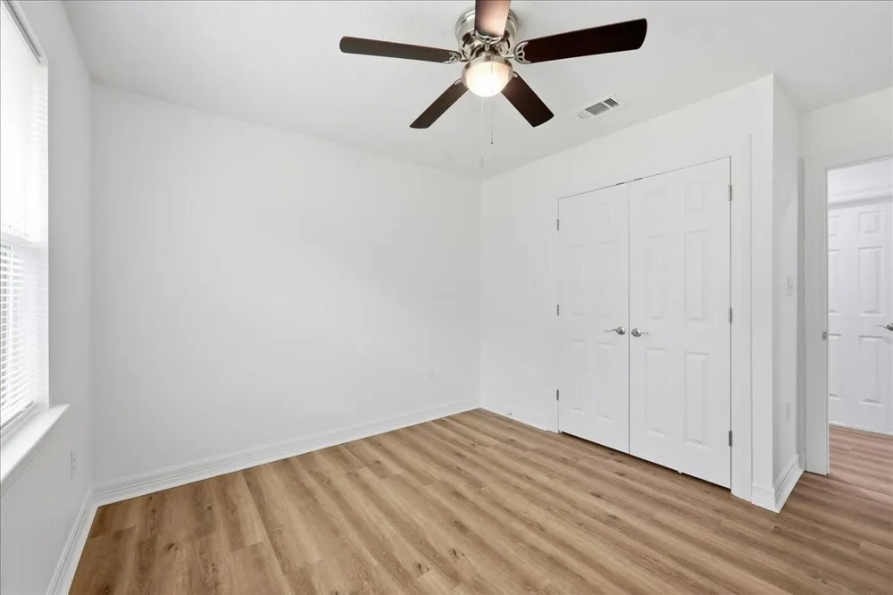 1716 Avenue E Nederland, TX 77627