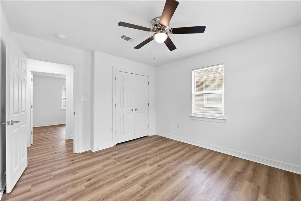 1716 Avenue E Nederland, TX 77627