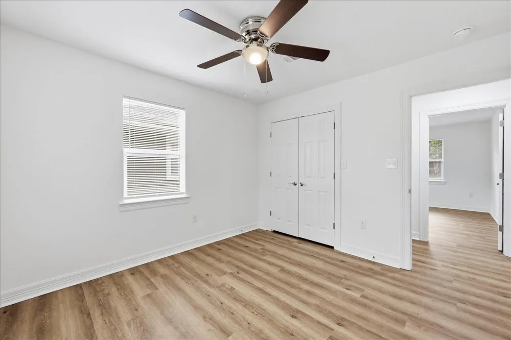 1716 Avenue E Nederland, TX 77627