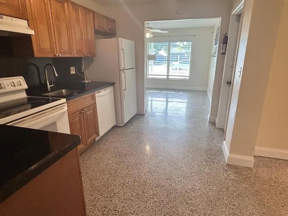 5456 NE 1ST AVENUE Oakland Park, FL 33334