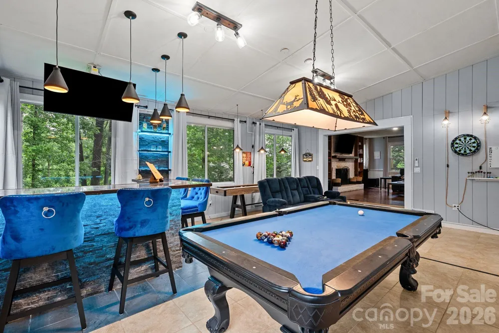 4 Beechwood Lakes Drive Hendersonville, NC 28792
