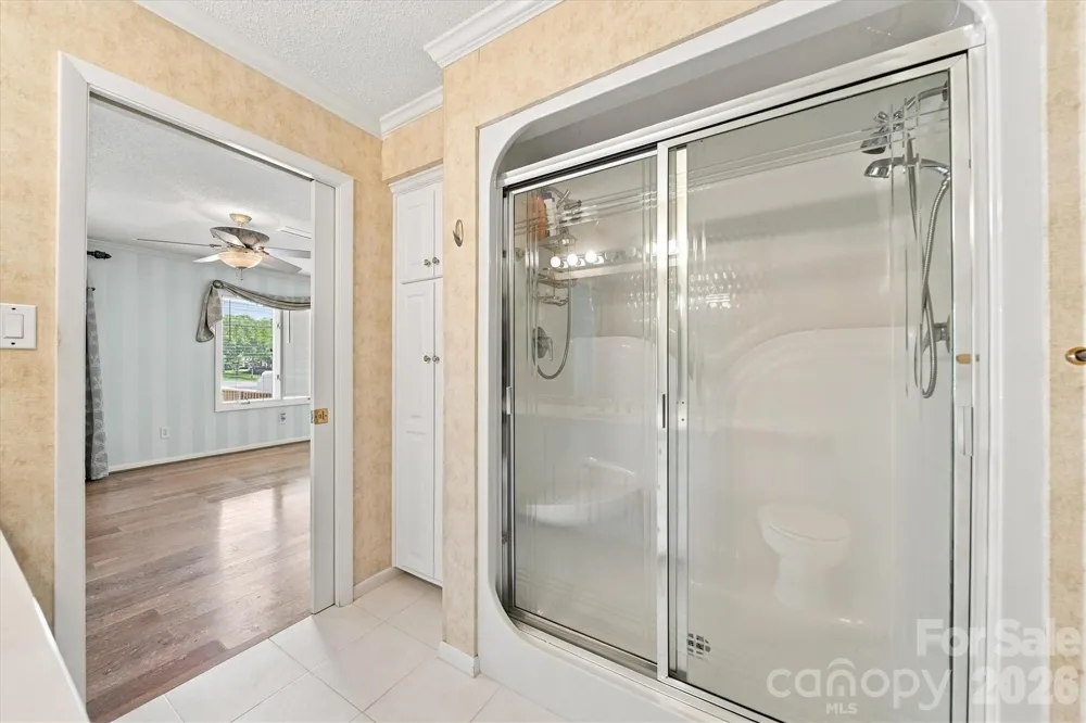 3823 ROCK BRIDGE DRIVE NE Conover, NC 28613