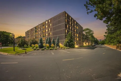 7200 York Avenue S #314