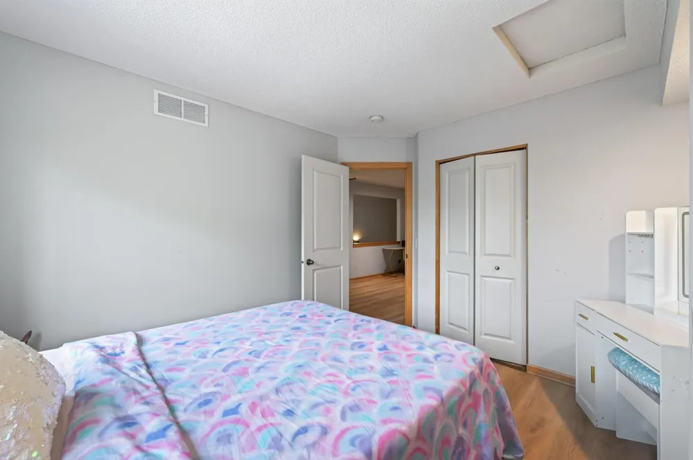 1407 Naples Avenue Cologne, MN 55322