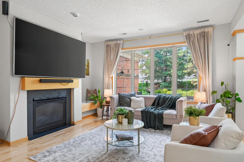 1407 Naples Avenue Cologne, MN 55322