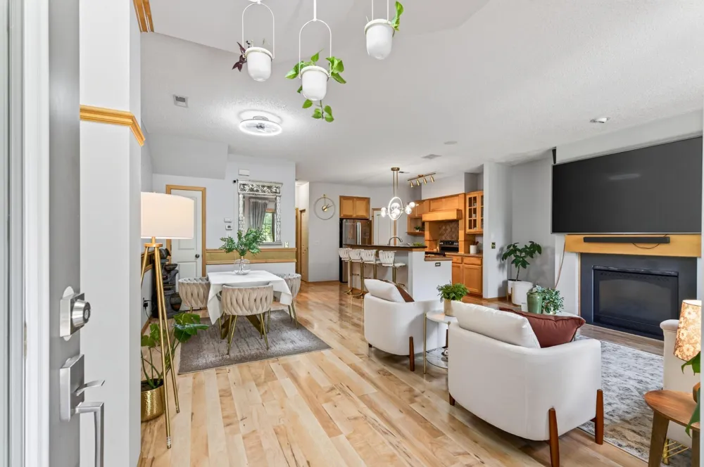 1407 Naples Avenue Cologne, MN 55322